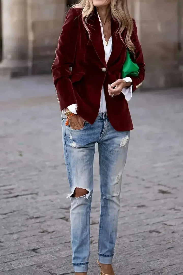 Elegant Women’s Velvet Blazer