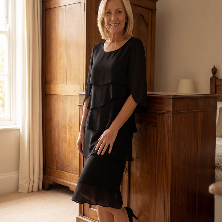 Chloé- Elegant Tummy Hiding Midi Dress