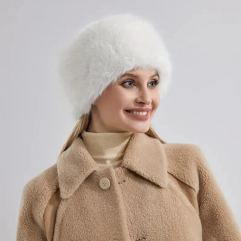 “Fluffy Faux Fur Bucket Hat – Soft Winter Fashion Hat for Women”